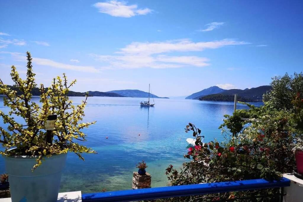 Villa Violeta Lefkada Nydri ภายนอก รูปภาพ