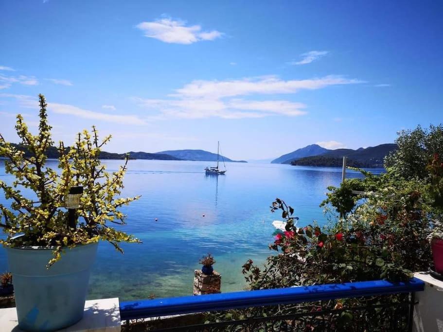 Villa Violeta Lefkada Nydri ภายนอก รูปภาพ